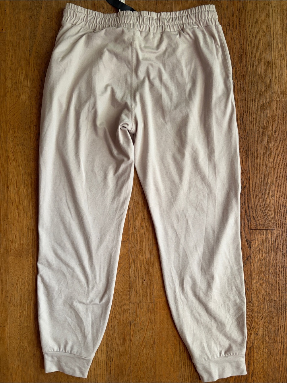 Vuori Performance Joggers Light Beige Track Pants - Picture 2 of 3